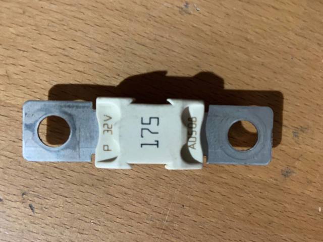 Запобіжники (електричних ланцюгів) 8200351006 RENAULT