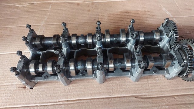 Постіль розподільного вала Mercedes C