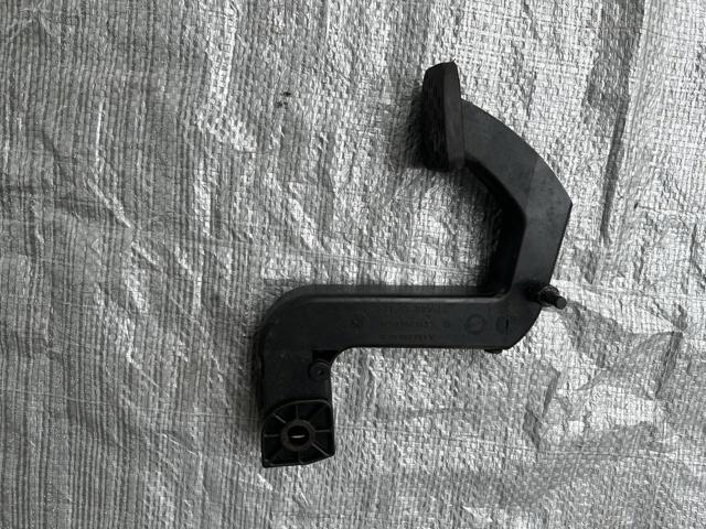 Педаль зчеплення Mercedes Vito I