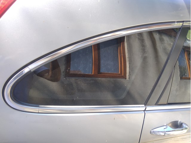 Вікно надставки дверей задніх 73511SWWE01 HONDA