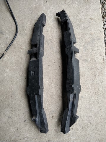 Ущільнювач крила 74105SWAA00 HONDA