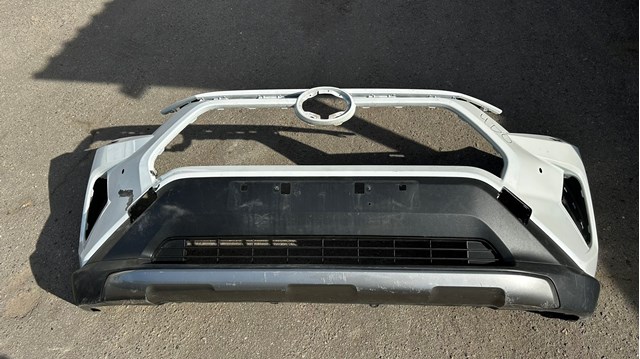 Накладка бампера переднього 5241142909 TOYOTA