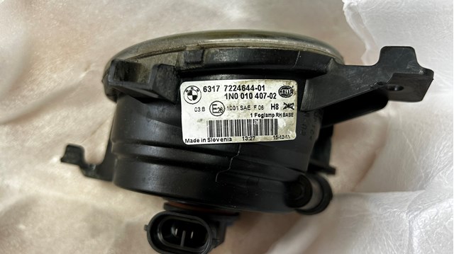 Права протитуманні фари 63177224644 BMW