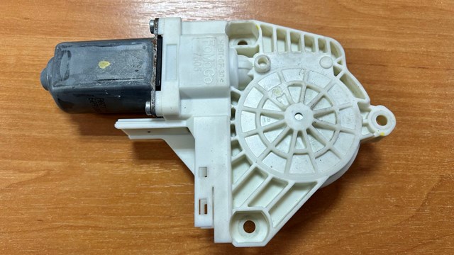 Мотор склопідйомника дверей задніх, правих 7T4Z7823394B FORD