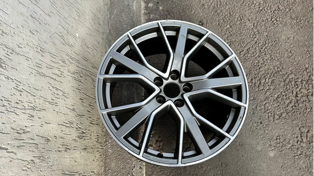 Диски литі (легкосплавні, титанові) 8W0601025DH VAG
