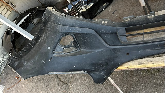 Кожух бампера переднього KD4550031BB MAZDA