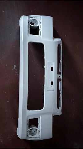 Бампер на авто KH6835900 ELIT
