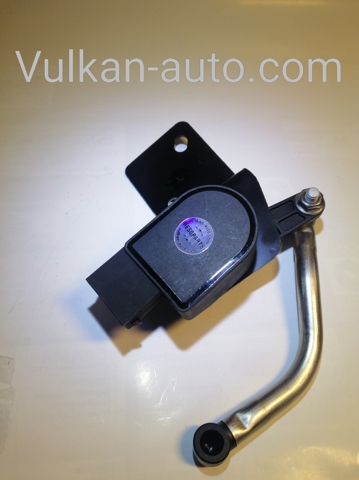 Датчик рівня положення кузова, передній лівий RP68164093AA ResQparts
