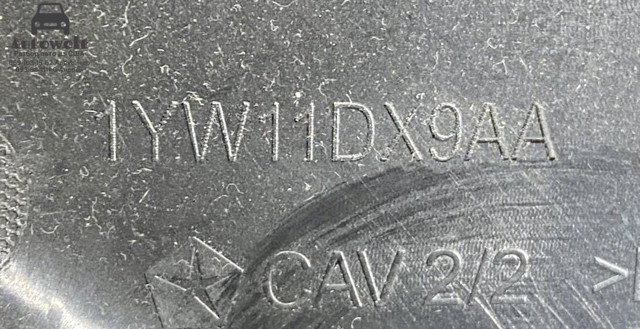 Накладка (кришка) кронштейна дзеркала салону 1YW11DX9AA CHRYSLER