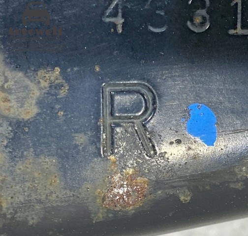 Важіль задньої підвіски поперечний, правий 551A03JA0A NISSAN