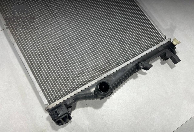 Радіатор охолодження двигуна 68229290AA CHRYSLER