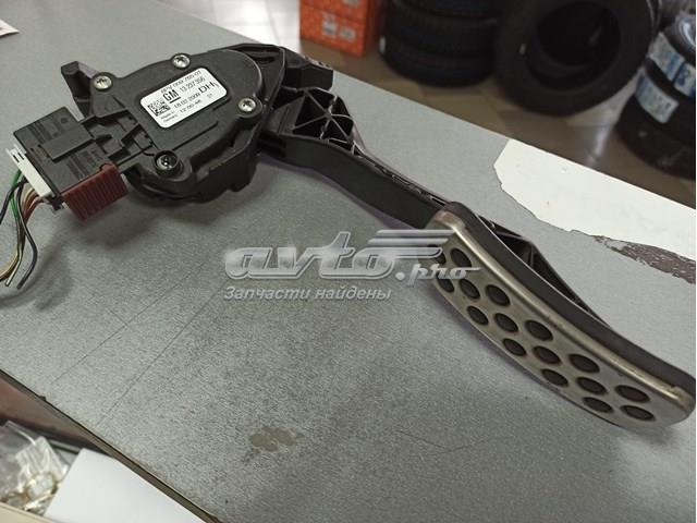 Підаль газу 13237356 OPEL