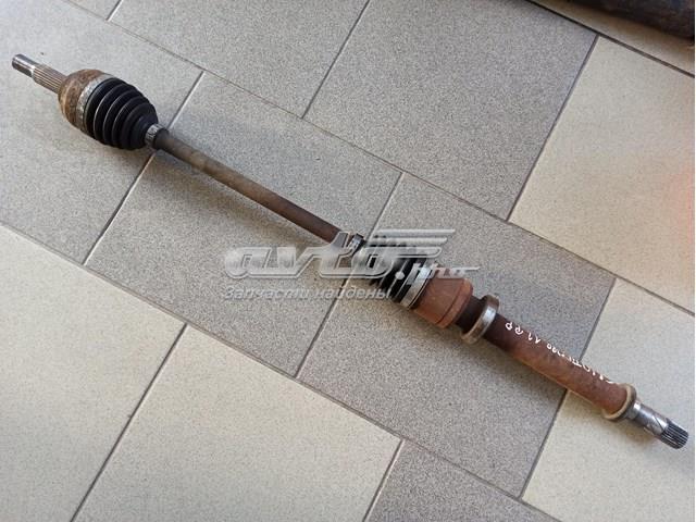 Привід правий 8200378880 RENAULT