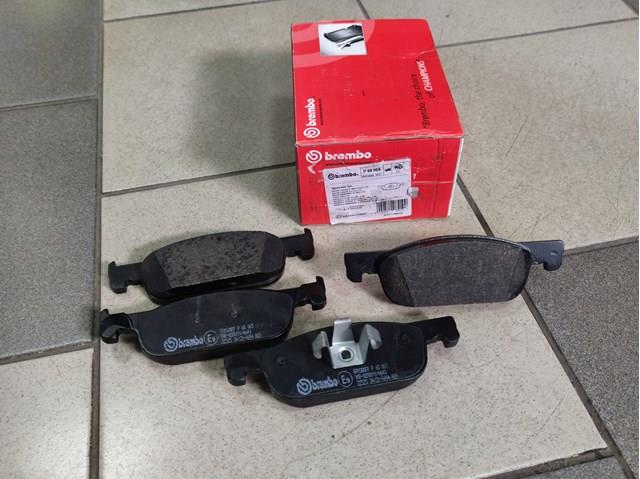 Колодки гальмівні передні, дискові P68065 BREMBO