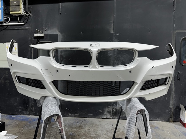 Бампер передній 51118067941 BMW