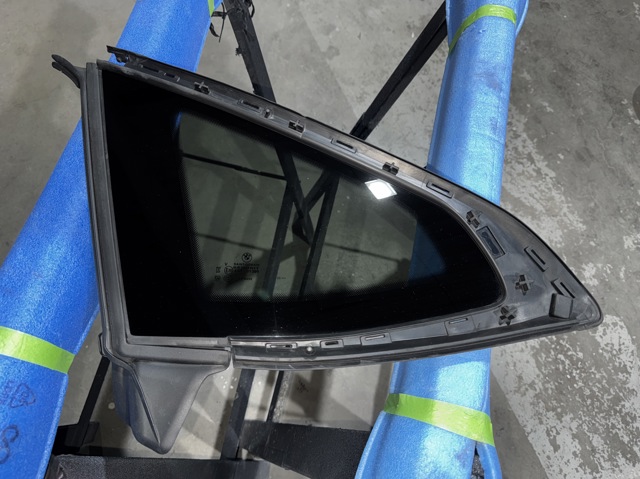 Накладка зовнішня (молдинг) порога, правий 51777363396 BMW