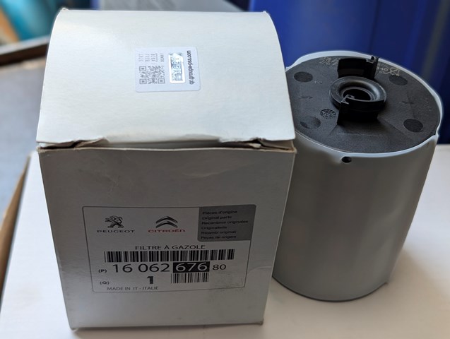 Фільтр палива Опель Зафіра B