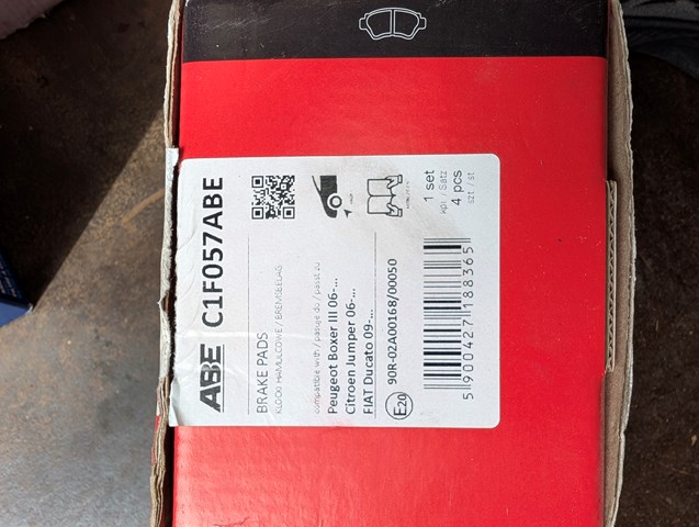 Гальмівні колодки C1F057ABE ABE
