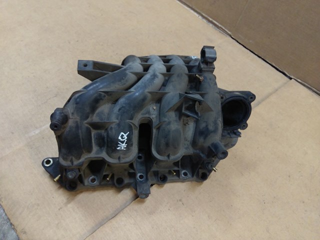 Колектор впускний 036129711BK VAG