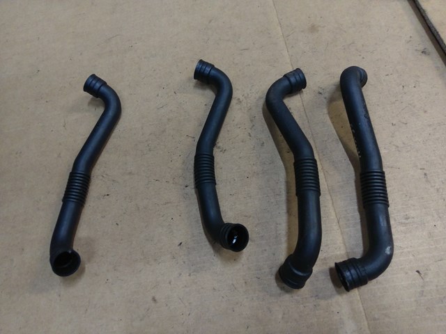 Трубка відводу кар.газов 038103493AE VAG