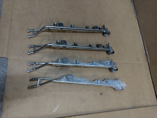 Паливна рампа 06A133681B VAG