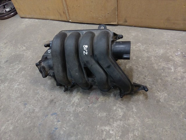 Колектор впускний 06F133213H VAG