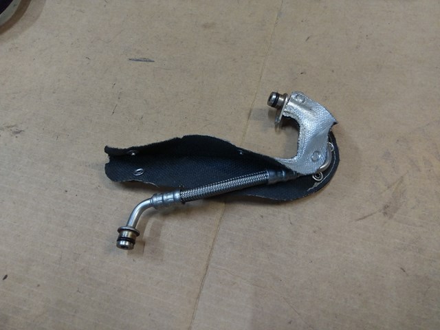 Подача масляна труба 06K145778AB VAG