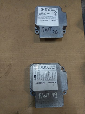 Блок управління airbag 1C0909605C VAG