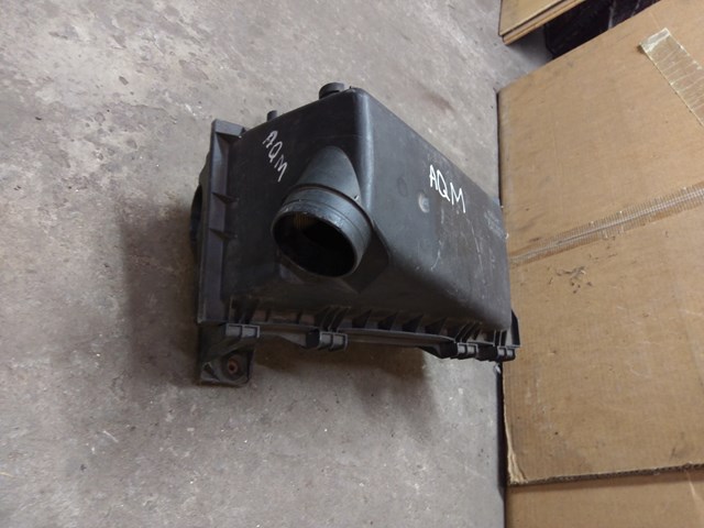 Корпус повітряного фільтра 1J0129607AA VAG
