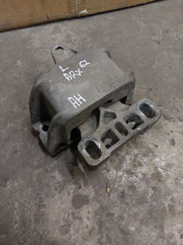 Ліва подушка двигуна 1J0199555AH VAG