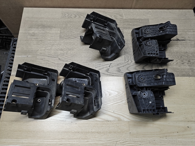Корпус блока запобіжників 1K0907361B VAG