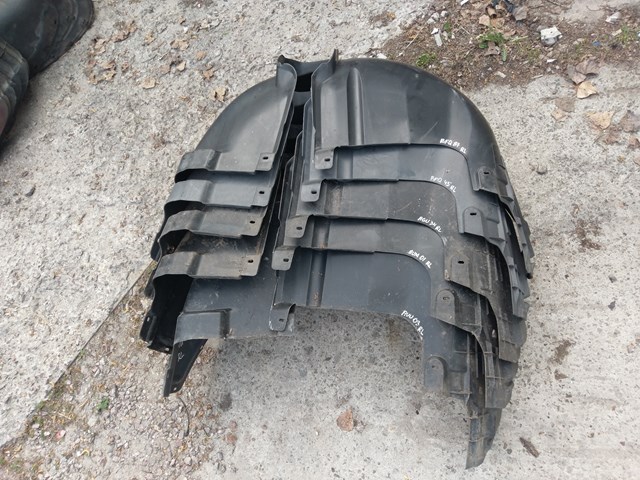 Підкрилок задній лівий 1U0810973 VAG