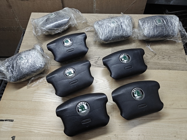 Подушка безпеки, водійська, AIRBAG 1U0880201A VAG