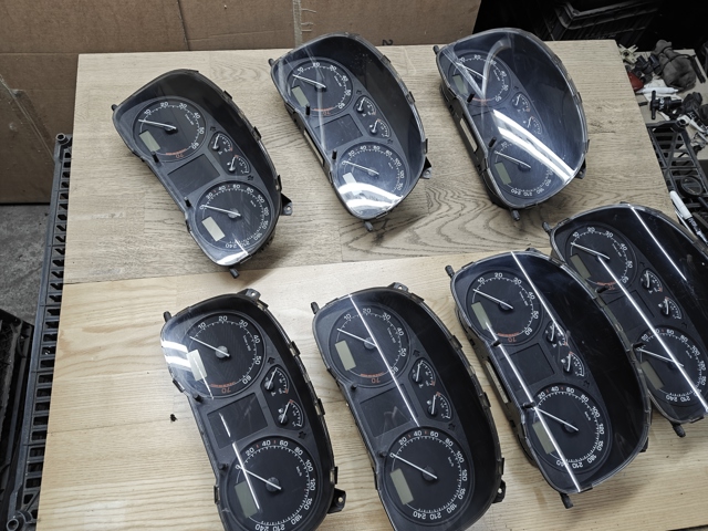Щиток приладів (комбінація) 1U0920810B VAG