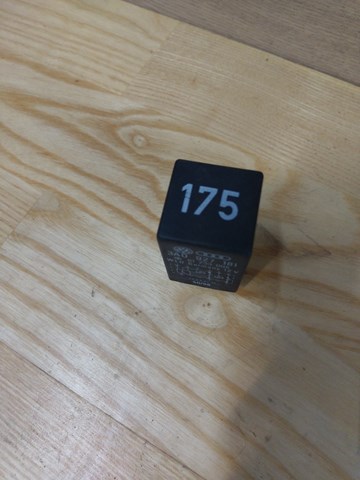 Реле стартера 3A0927181 VAG