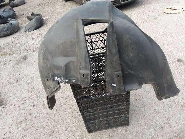 Підкрилок заднього крила, правий 3B0810972B VAG