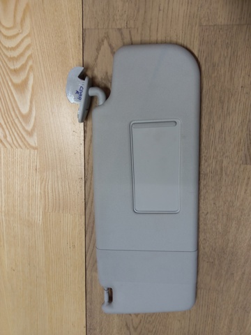 Козирок протисонячний 3T0857552G VAG