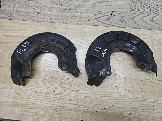 Кожух гальмівного диска 6R0615311 VAG