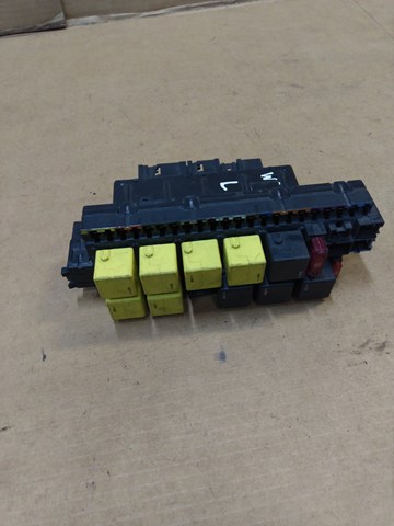 Корпус запобіжників A0295450432 MERCEDES