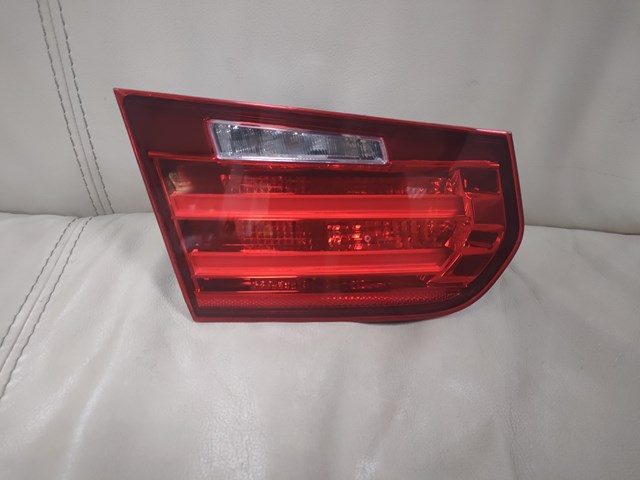 Задня ліва внутрішня фара 63217372793 BMW