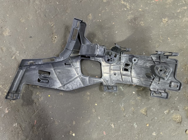 Праве кріплення переднього бампера 31455653 VOLVO
