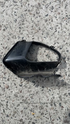 Молдинг решітки переднього бампера, правий 51117471518 BMW