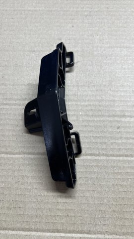 Напрямна переднього бампера, права 51119883592 BMW