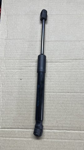 Стійка капота 51237300567 BMW