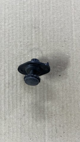 Буфер двері багажника 51247072496 BMW