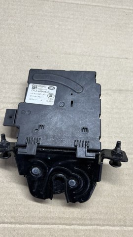 Замок кришки багажника CPLA442A66AE LAND ROVER
