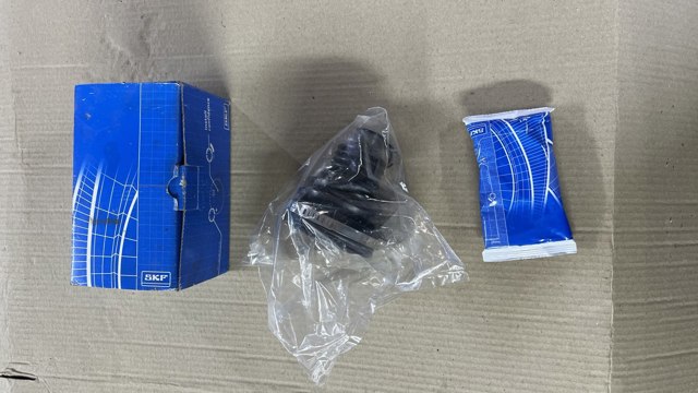 Пильник гранати внутрішній, передній півосі VKJP8203 SKF
