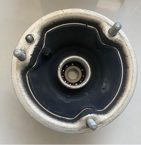 Кріплення переднього амортизатора 31352241448 BMW