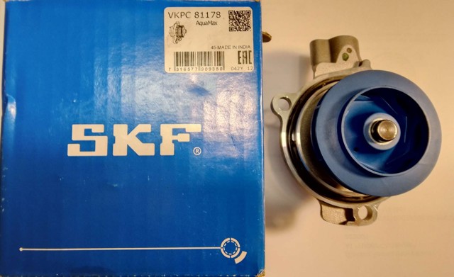 Насос системи охолодження VKPC81178 SKF