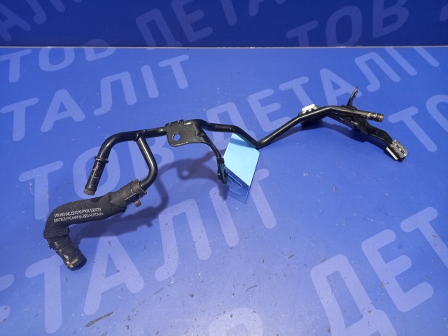 Патрубок системи охолодження 04L121070AB VAG